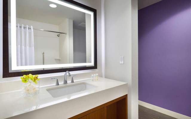 Hilton Garden Inn Kauai Wailua Bay, HI