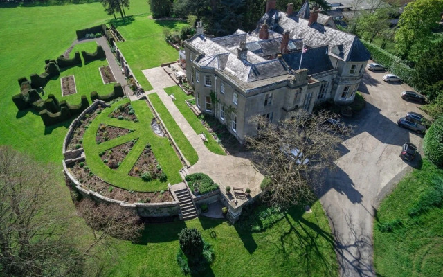 Burton Court