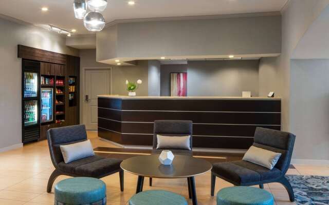 Sonesta ES Suites Fairfax Fair Lakes