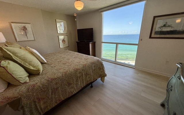 Shoreline Towers 2096 3 Bedroom Condo