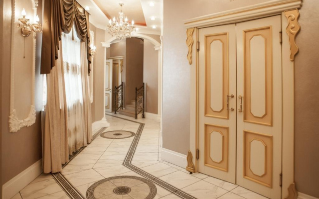 Aristokrat Hotel