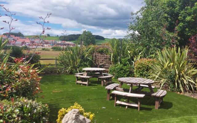 Meadow Farm, Redditch by Marstons Inns