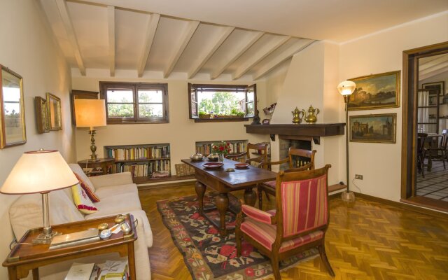 Ottavia by Vacation in Lucca