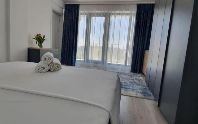 SunWave 4 Luxury SeaSide Apartment