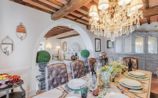 Villa Lina in Lucca With 4 Bedrooms and 3 Bathrooms