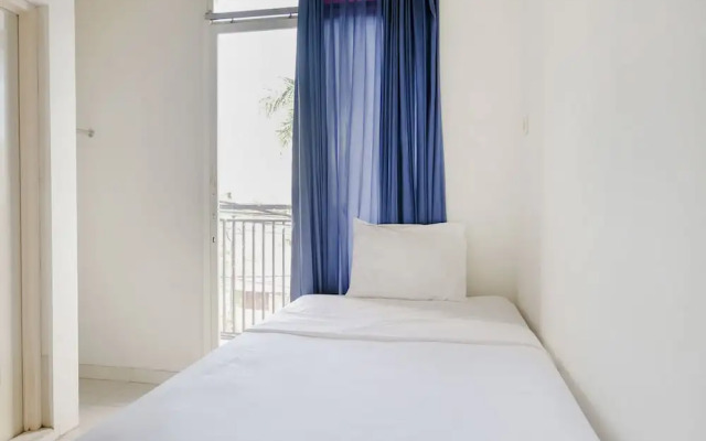 OYO Life 2760 Kost Simpang Borobudur 47