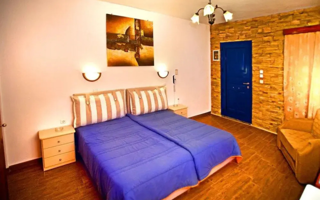 Calliope Maille Studios & Apartments