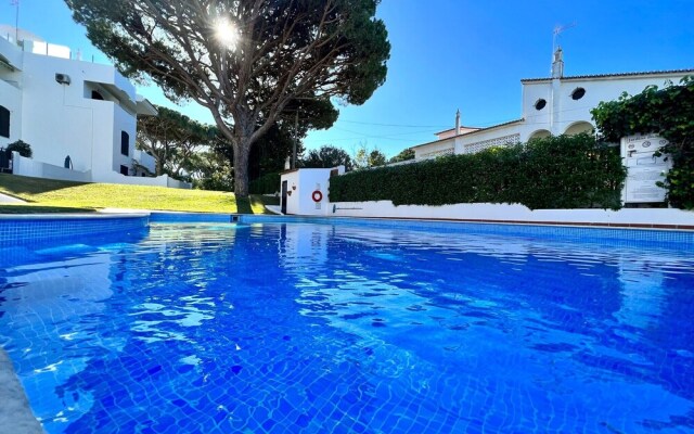 Vilamoura Brightness With Pool by Homing