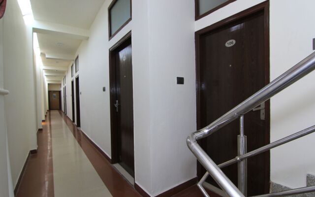 OYO Flagship 117 Hotel Prakash Palace