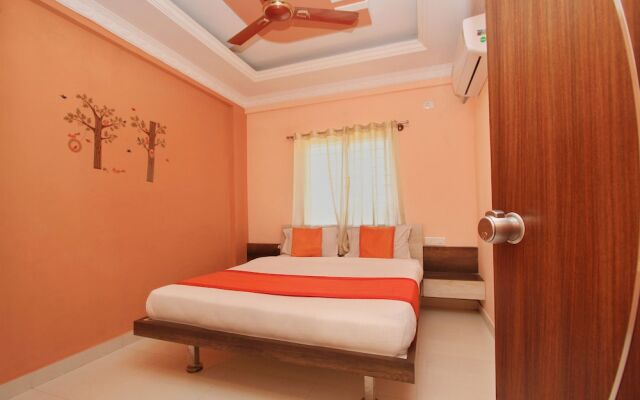 OYO 10656 Hotel Shravya Residency