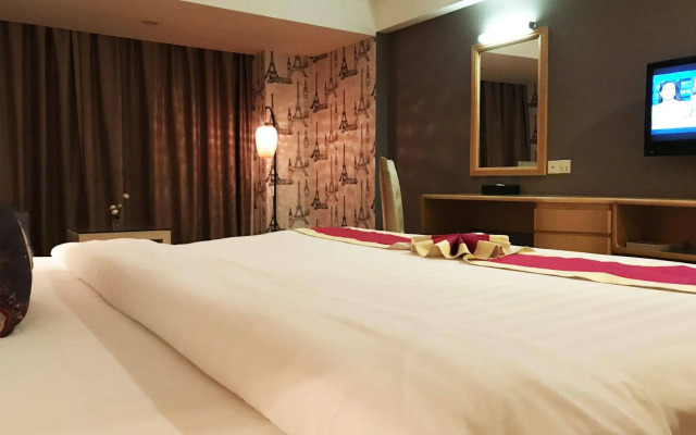 Discovery Hotel
