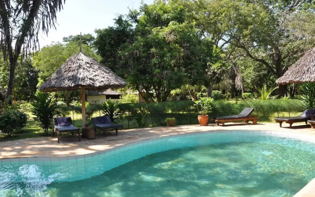 Mikoko Cove Ecolodge
