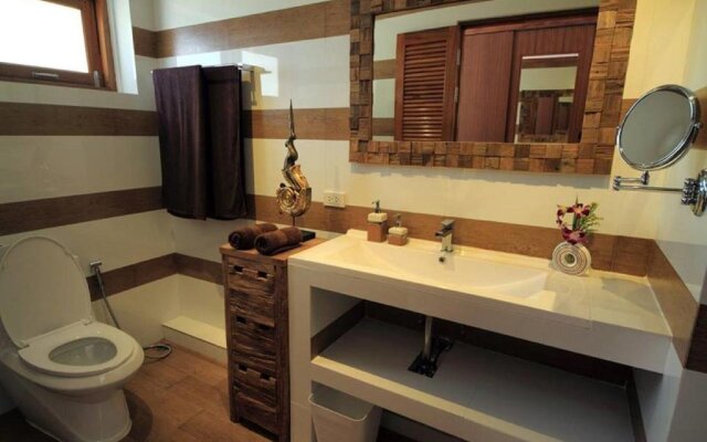 Tropical Season Villa Resort