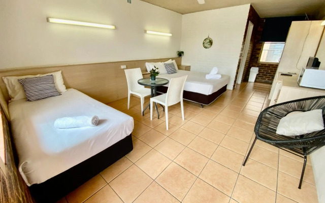 Camden Motor Inn