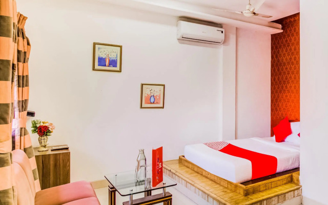 OYO Flagship 19825 Hotel Panchratna