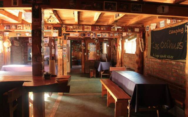Hostel y Camping Los Coihues