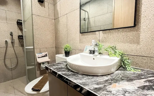 Strategic Studio At Antasari Place Apartment