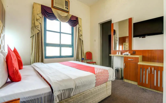Parasol Hotel by OYO Rooms