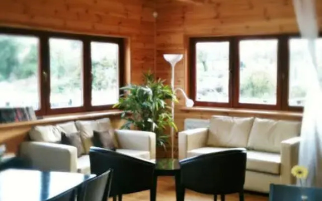 Roydon Marina Village Hotel