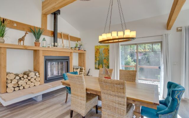 Magnificent Ouray Home w/ Deck & Mountain Views!