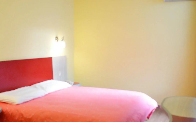 Home Inns Shanghai Hongqiao World Trade Xianxia Road