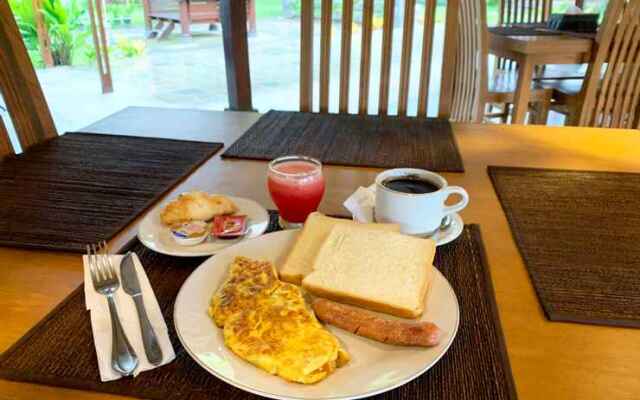 The Nalaya Hotel & Resto