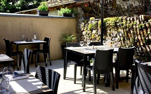 Hôtel Restaurant Le Bardière