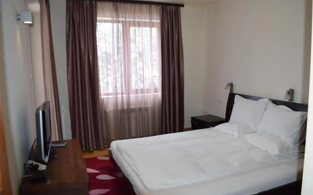 The Lodge Hotel