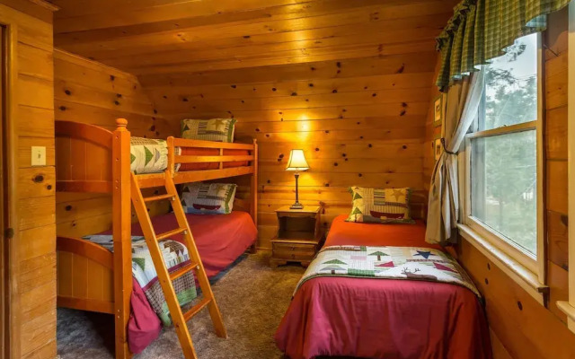 Arrowhead Pine Rose Cabins