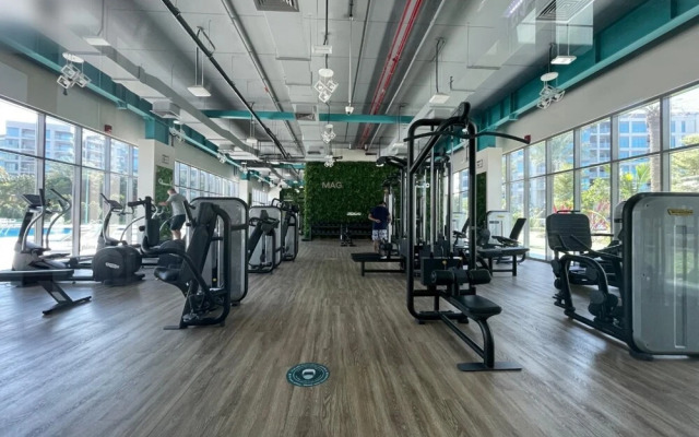 Deluxe 1BR in Dubai South