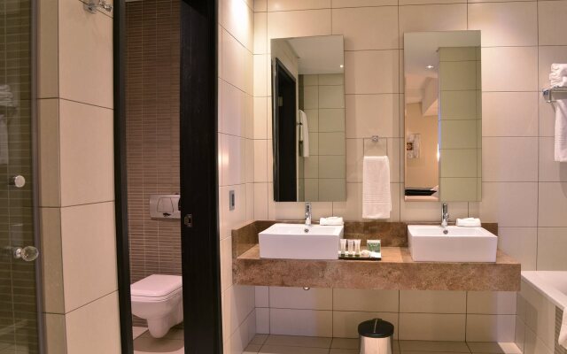 Premier Hotel OR Tambo