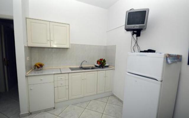 Yiannis Studios