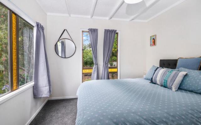 Snells Sanctuary - Snells Beach Holiday Home