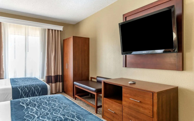 Comfort Inn & Suites El Dorado