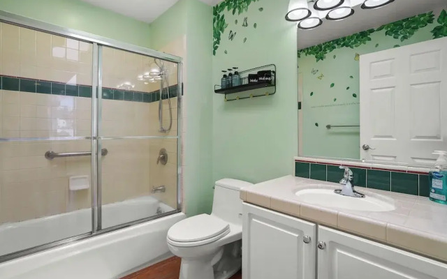 Beautiful 2BR in Silver Terrace