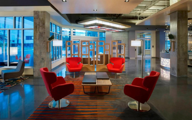 Aloft Tampa Downtown
