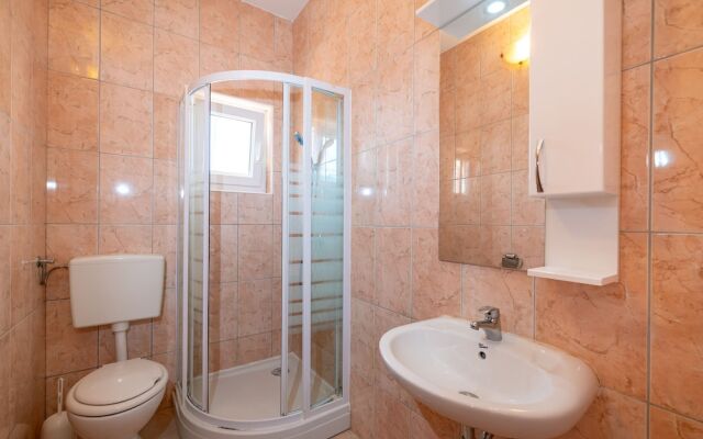 Bonvie Apartments in Center B3