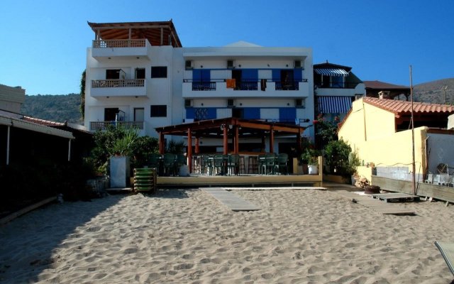 Vlachakis Hotel