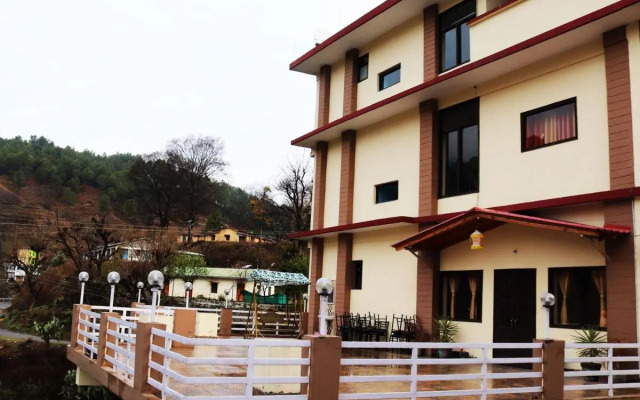 Shivalik River Retreat