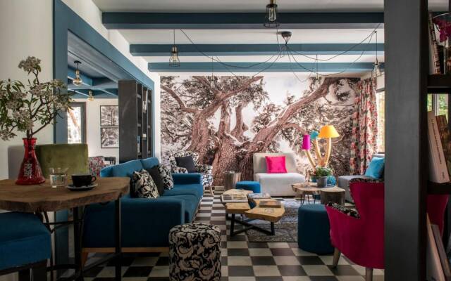 La Maison des Cèdres