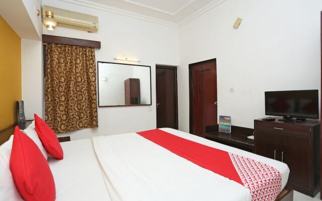 OYO 2877 Hotel Narayana Palace