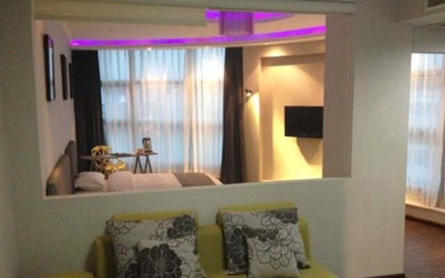Super 8 Hotel (Suzhou Shilu Shantang Street)