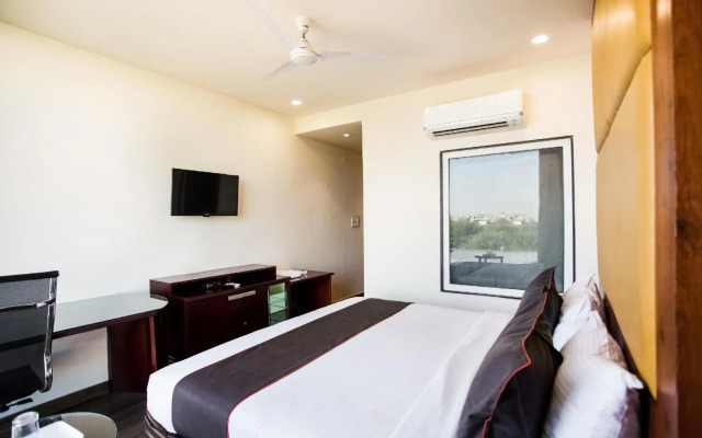 Good Times Boutique by OYO Rooms