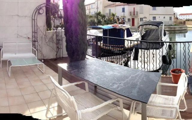 La Maison De Camargue