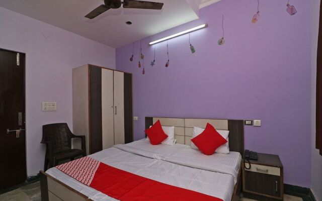 OYO 33431 Hotel Ekta Residency