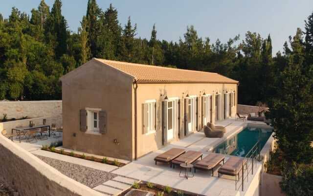 F Topia Villas