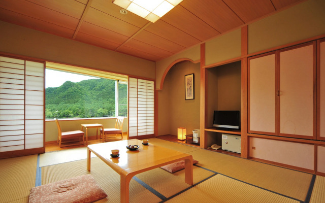 Harunako Onsen Yusuge