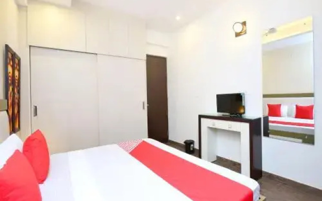 Royal Lake Suites By OYO Rooms