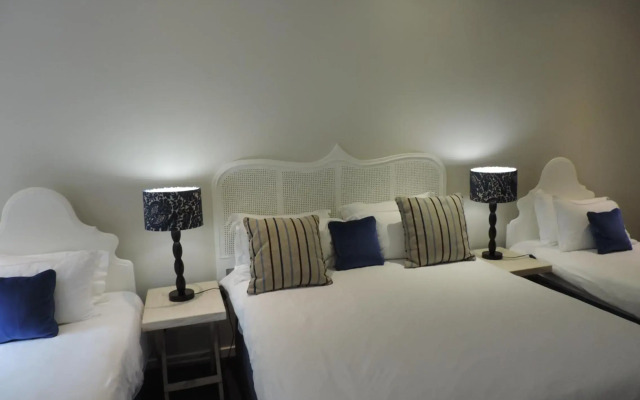 Milkwood Lodge - Hermanus