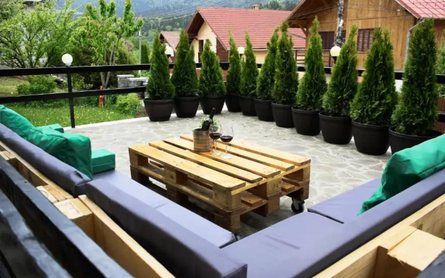 The Bear House Busteni